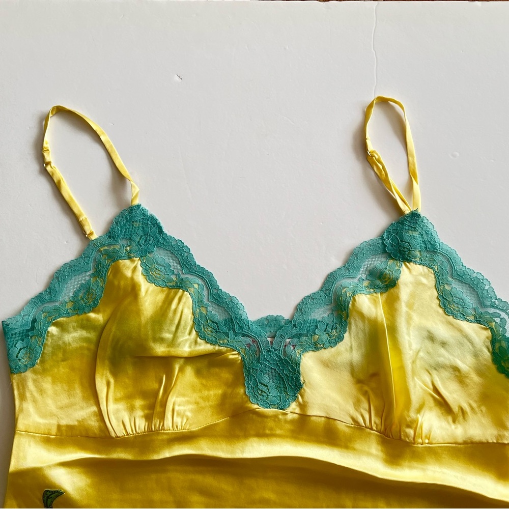 Gold Hawk Yellow Silk Top - Picture 5 of 12